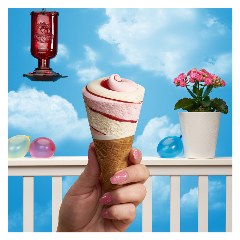 Blue Bunny Strawberry Cheesecake Soft Twist Cones 4ct